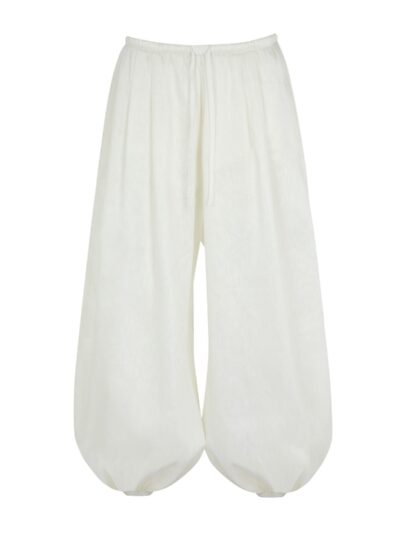 Ballons white pants